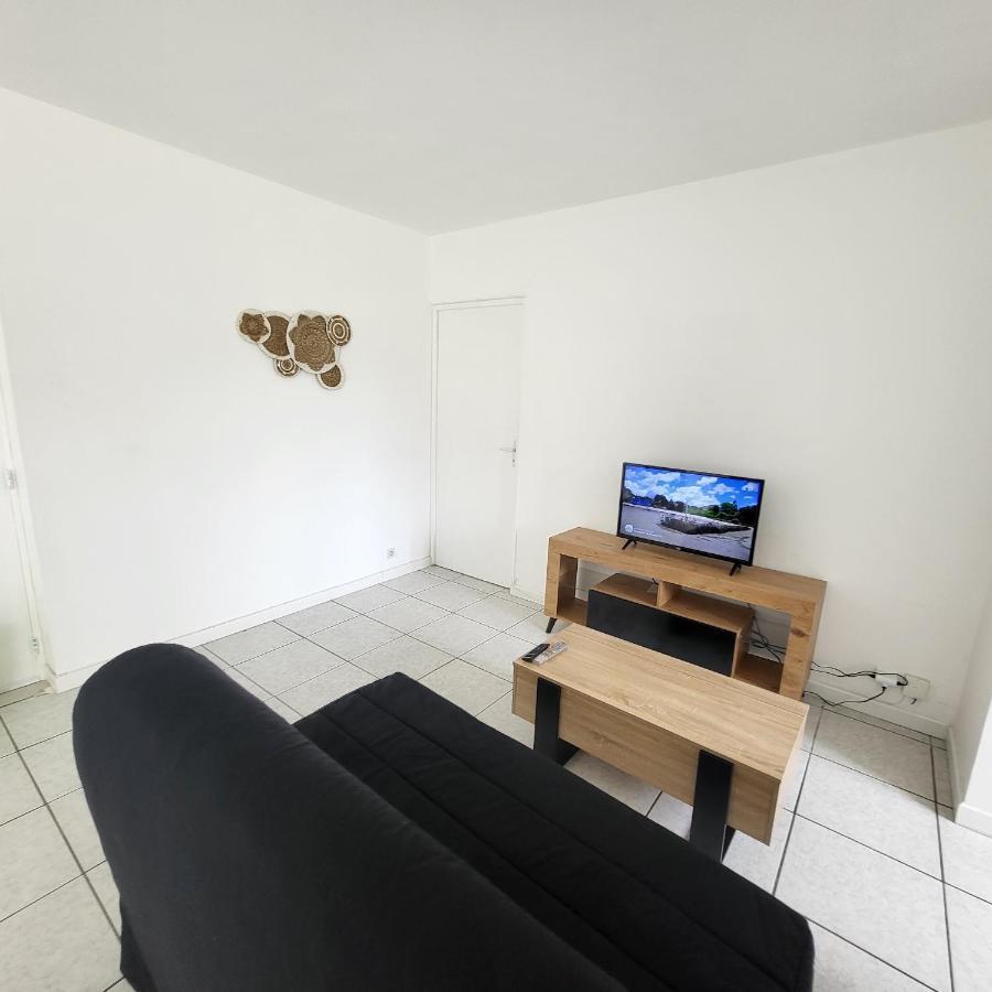 Bel Appartement Avec Jardin De 30M2 , Climatise Avec Parking Et Arrivee Autonome 카베스타니 외부 사진