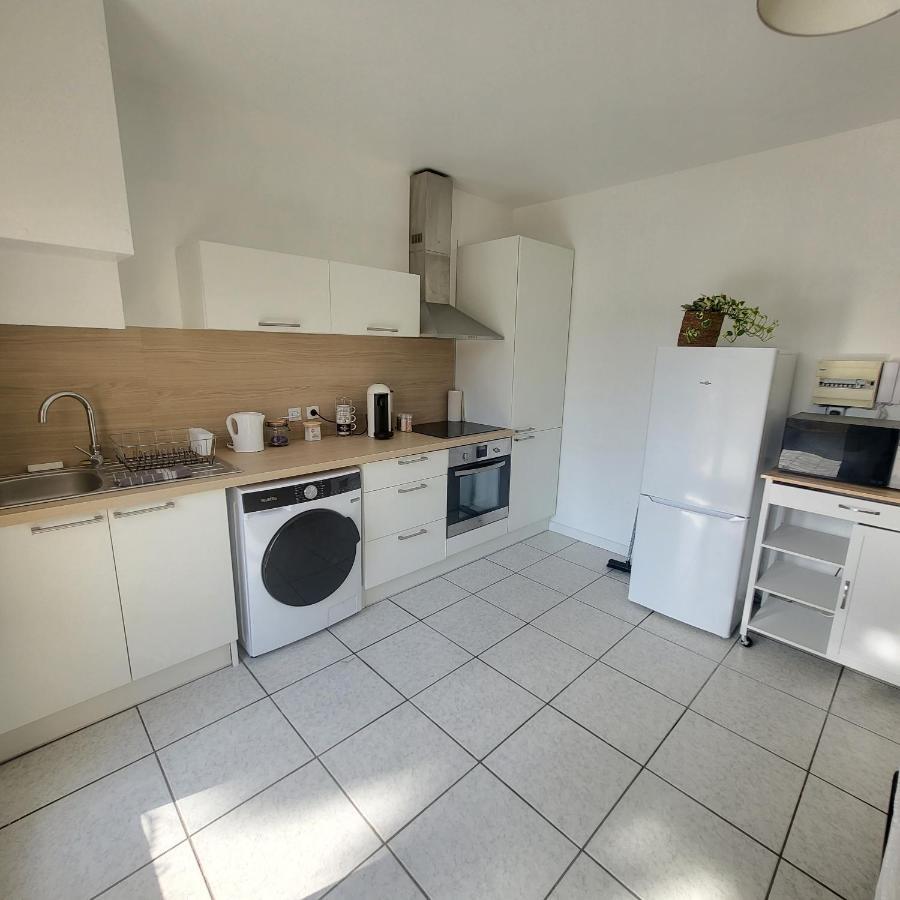 Bel Appartement Avec Jardin De 30M2 , Climatise Avec Parking Et Arrivee Autonome 카베스타니 외부 사진